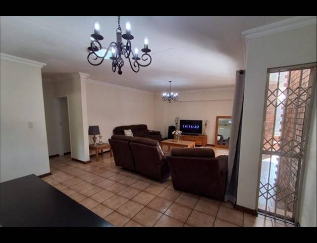 3 BEDROOM TOWNHOUSE FOR SALE IN ALBERTON NORTH
